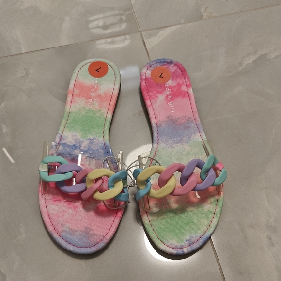 Colorful Chain Slide Sandals - Picture 2 of 3
